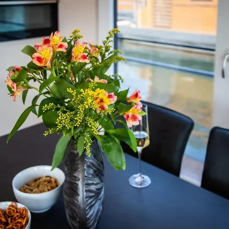 Hausboot Bellini Botel