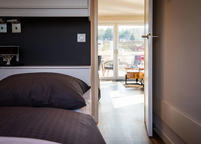 Botel Hausboot Bellini